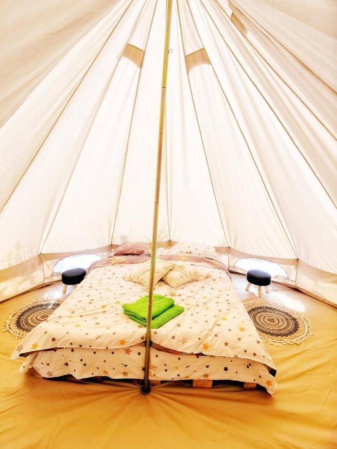 فندق Luna Rock Glamping Brezoi - Blue Scai المظهر الخارجي الصورة