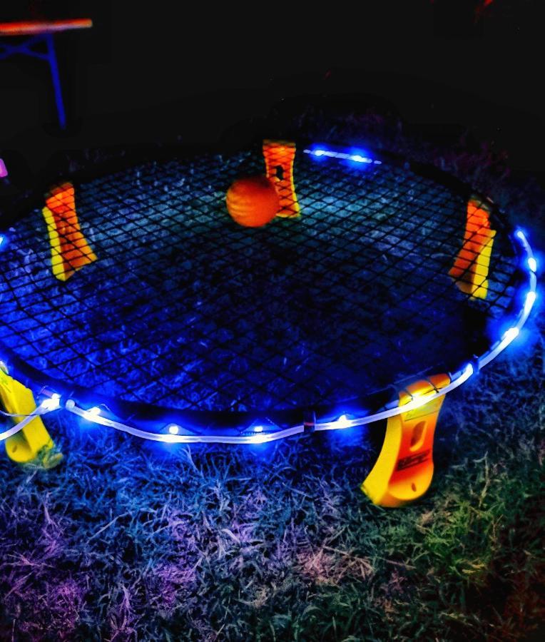 Luna Rock Glamping Brezoi - Blue Scai المظهر الخارجي الصورة