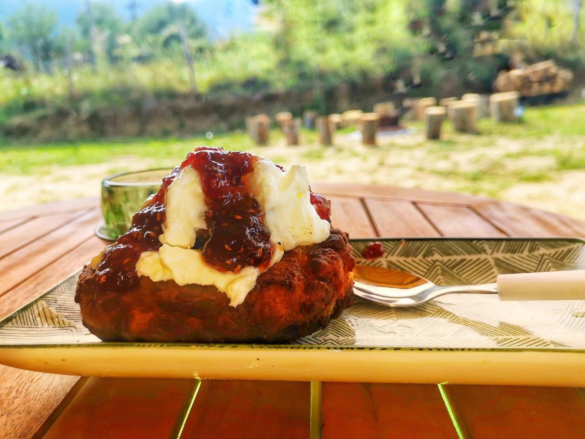 Luna Rock Glamping Brezoi - Blue Scai المظهر الخارجي الصورة