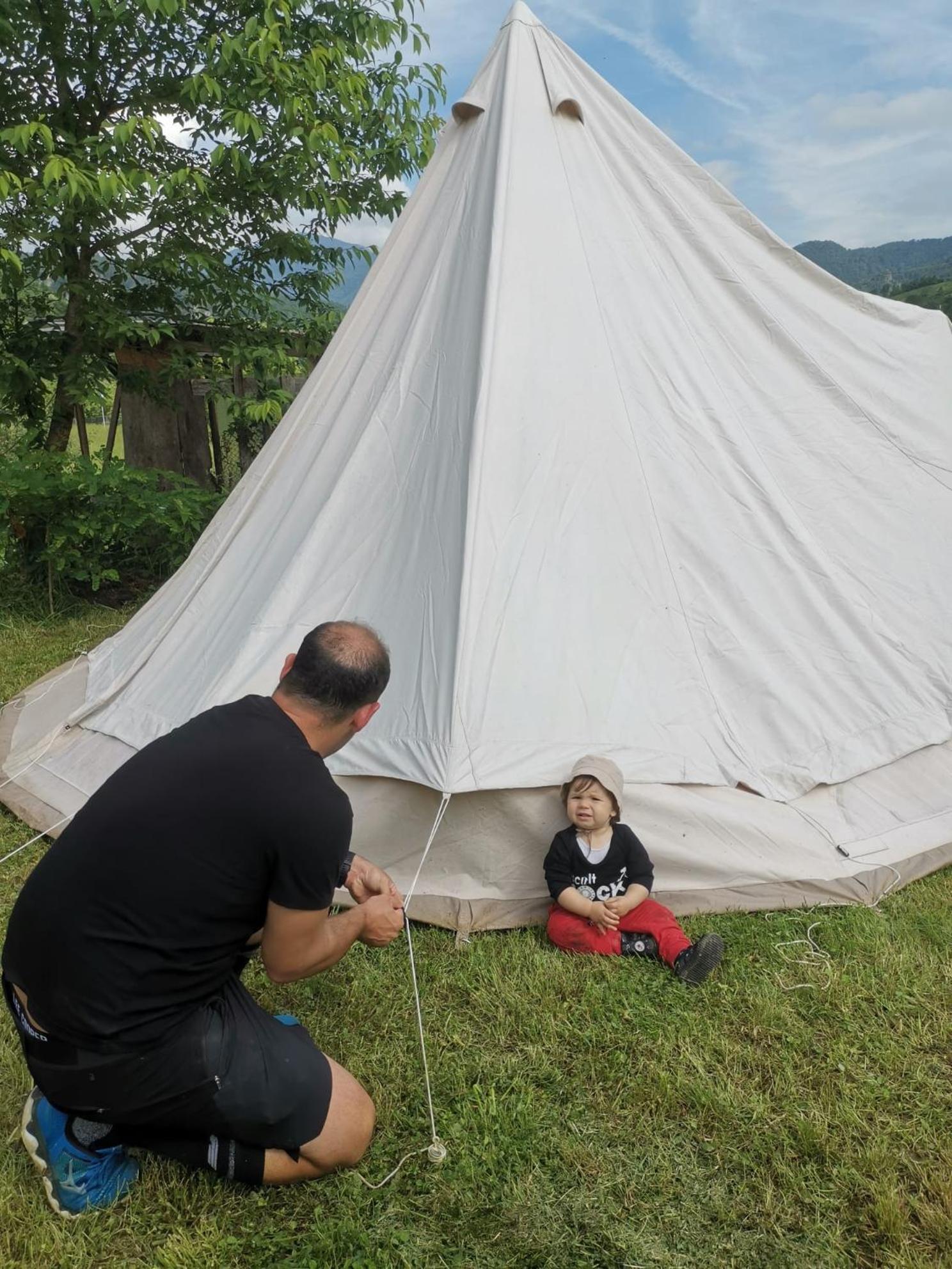 فندق Luna Rock Glamping Brezoi - Blue Scai المظهر الخارجي الصورة