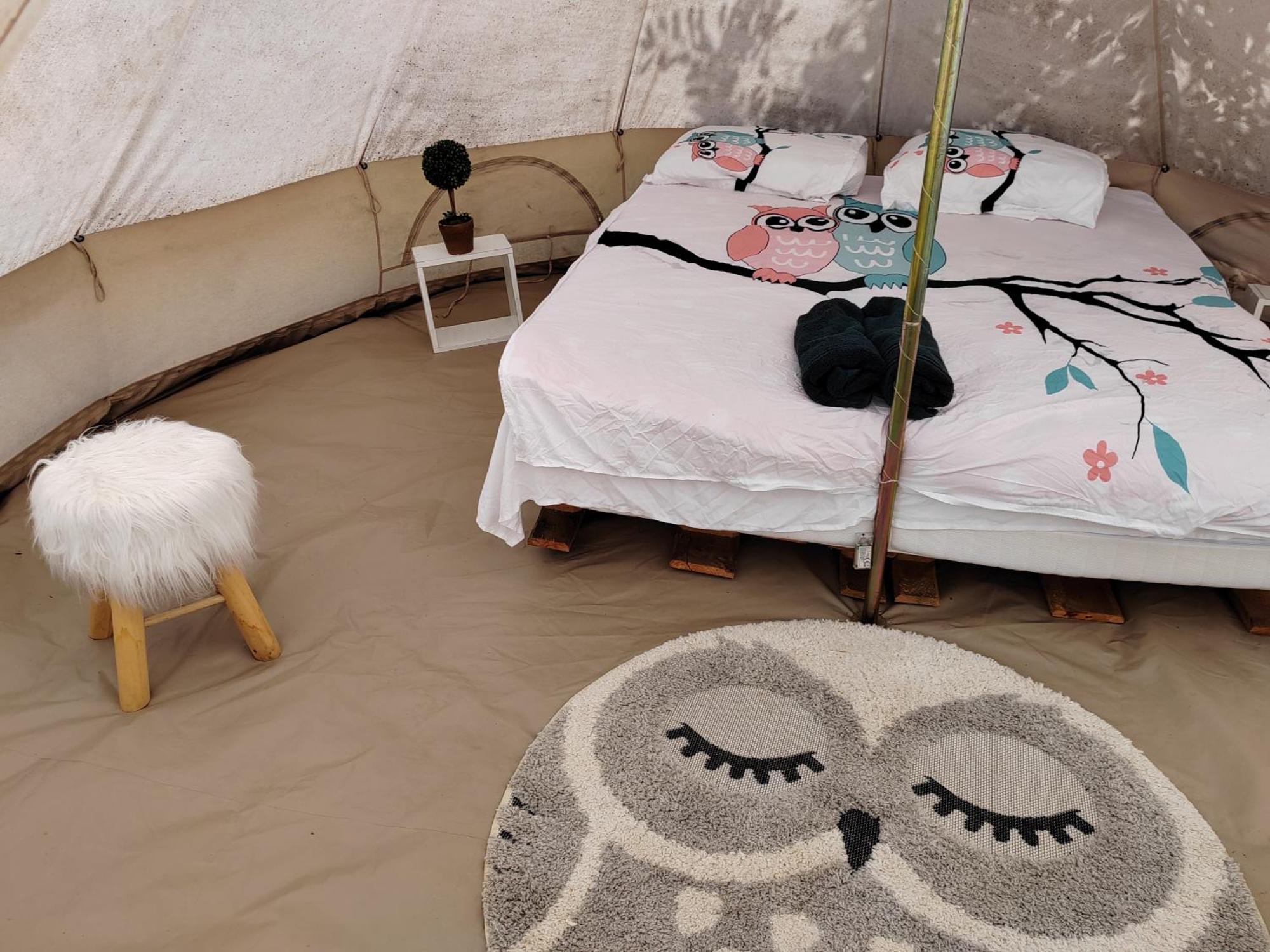 فندق Luna Rock Glamping Brezoi - Blue Scai المظهر الخارجي الصورة